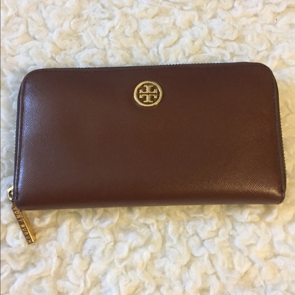 Tory Burch Wallet Robinson Continental Chocolate - Picture 1 of 9